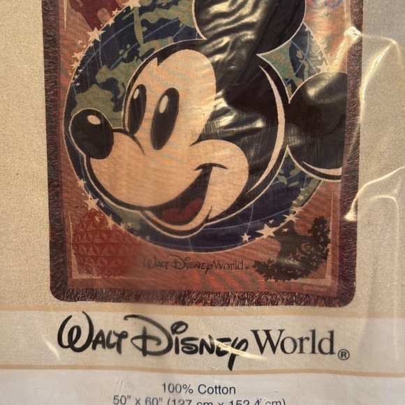 Disney World Mickey Mouse Woven Tapestry Throw 50x60 - Picture 5 of 5